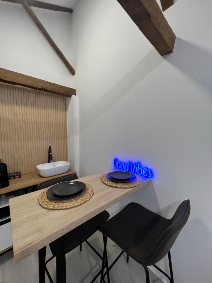 Suites Chic Herencia Eksteriør bilde